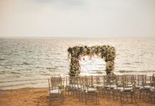 Tiệc cưới biển lãng mạn ở Phú Quốc cùng Crowne Plaza Phu Quoc Starbay